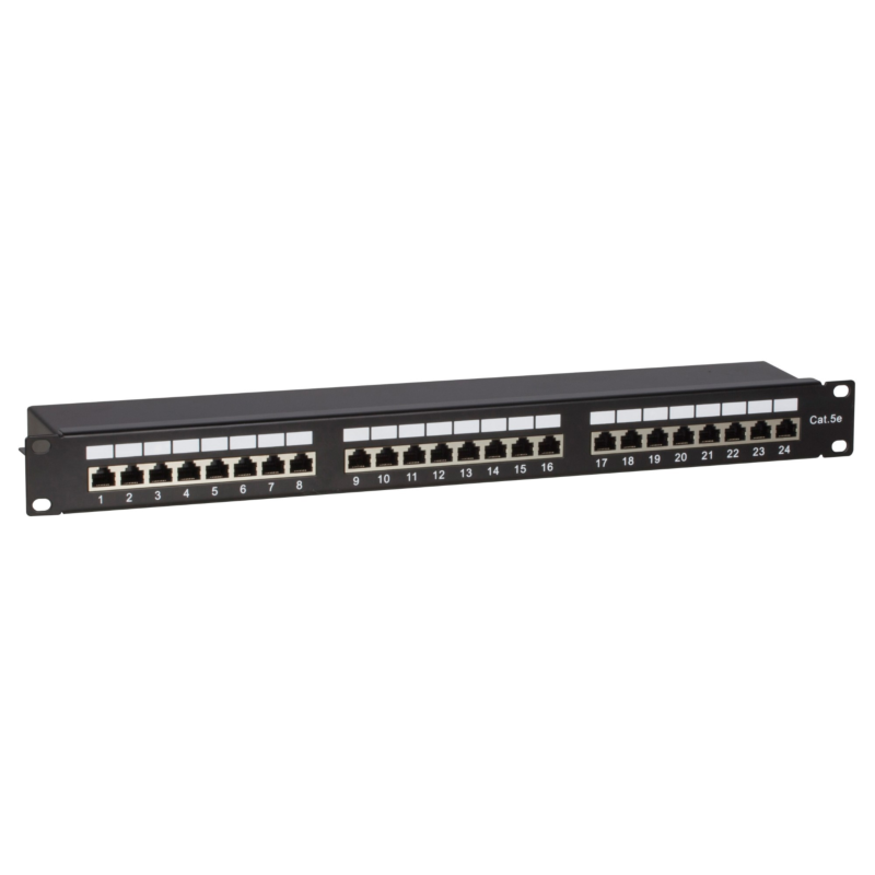 CAT5e FTP-päivityspaneeli - 24 porttia